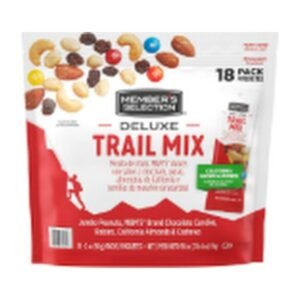 Member's Selection Mezcla de Frutos Secos Deluxe con M&M's 18 Unidades / 56 g / 2 oz | TRAIL MIX, DELUXE WITH CHOCOLATE CANDIES WITH M&M's 18 UNITS / 56 g / 2 oz